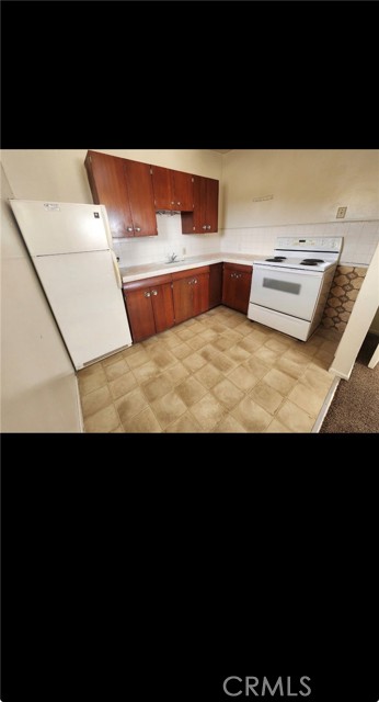 Detail Gallery Image 10 of 13 For 6666 Cholla, Twentynine Palms,  CA 92277 - 3 Beds | 3 Baths