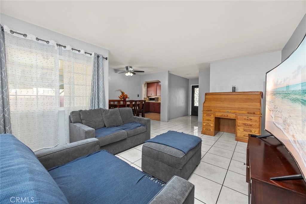 MLS #WS25247140 image #9