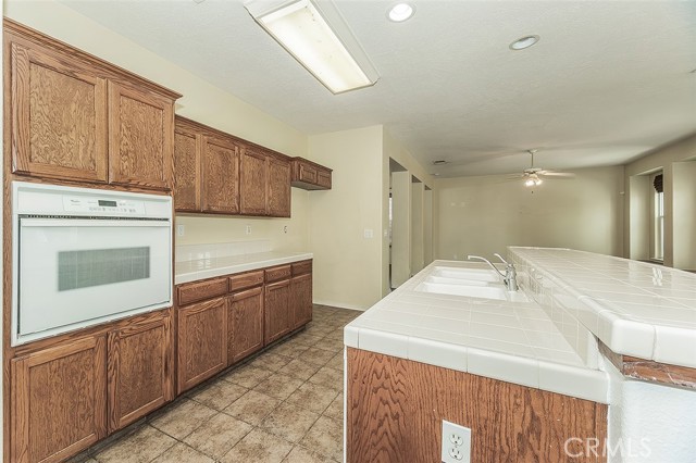 Detail Gallery Image 24 of 75 For 1377 Fenmore, Sanger,  CA 93657 - 4 Beds | 3 Baths