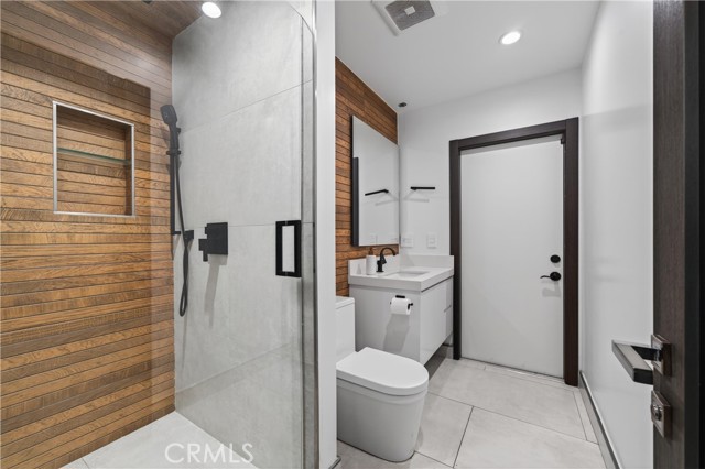 Detail Gallery Image 23 of 62 For 20431 Germain, Chatsworth,  CA 91311 - 5 Beds | 3/1 Baths