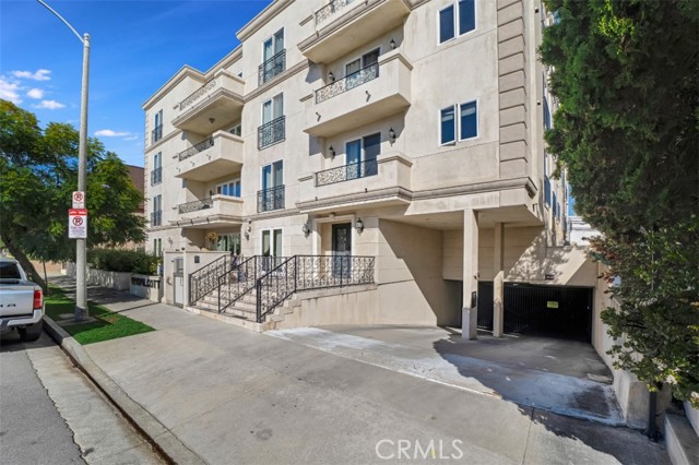 Detail Gallery Image 30 of 36 For 9049 Alcott St #204,  Los Angeles,  CA 90035 - 3 Beds | 2/1 Baths