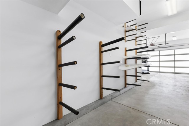 2114 Manhattan Ave, Hermosa Beach CA: https://media.crmls.org/medias/d8d1fa19-f01c-4938-988a-33a8896cece7.jpg