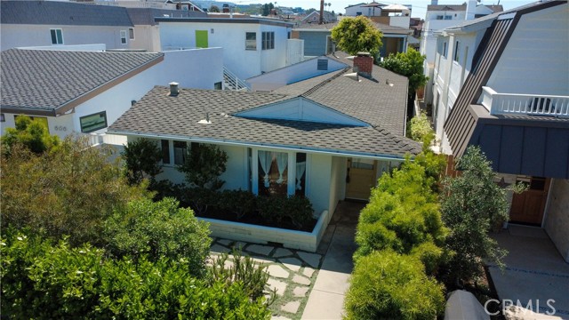 604 Marguerite Avenue, Corona del Mar CA: https://media.crmls.org/medias/d8d2a3f1-9e81-4b7b-b2f9-9ac0e156c34d.jpg