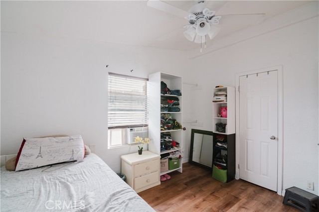 250 N Linden Avenue, Rialto CA: https://media.crmls.org/medias/d8d2c810-06e8-48a2-ae79-0284b0e93779.jpg