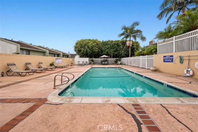 Detail Gallery Image 41 of 46 For 1006 Palm Ln, Redondo Beach,  CA 90278 - 2 Beds | 2 Baths