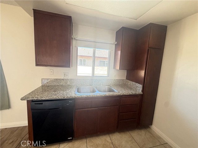 Detail Gallery Image 10 of 29 For 15161 Monterey Ave #D,  Chino Hills,  CA 91709 - 2 Beds | 1 Baths