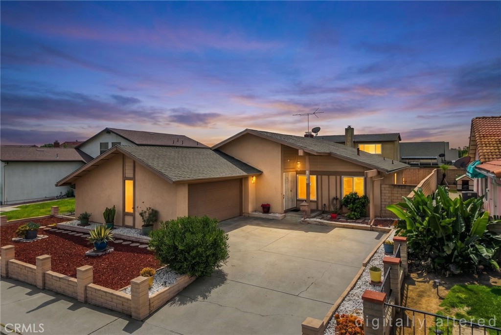 1618 E Eucalyptus Street