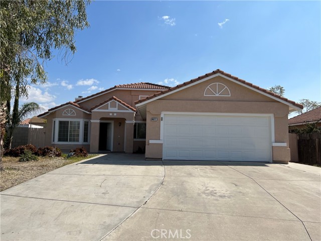 9577 Sultana Ave, Fontana, CA 92335