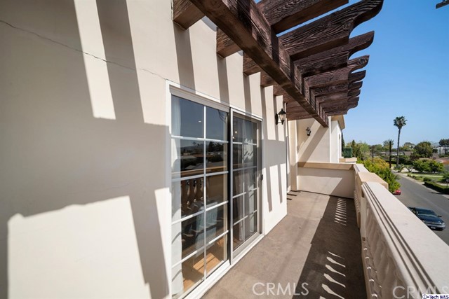 2 Bed Home for Sale in Valley Village, California