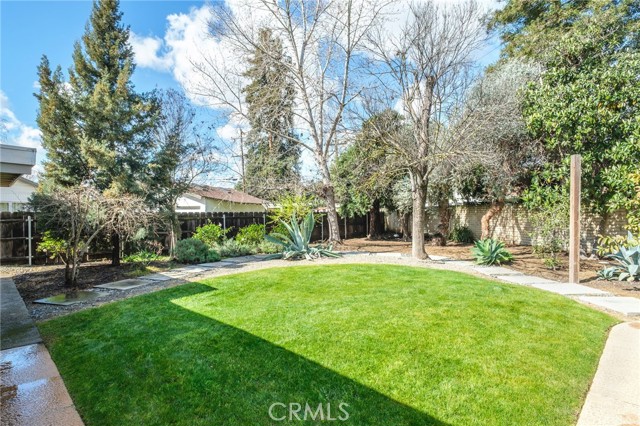 Detail Gallery Image 36 of 39 For 1264 W Celeste, Fresno,  CA 93711 - 4 Beds | 3 Baths