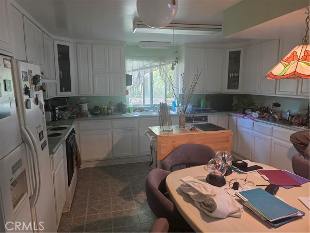 Detail Gallery Image 6 of 15 For 9341 Rollins, Chatsworth,  CA 91311 - 2 Beds | 2 Baths