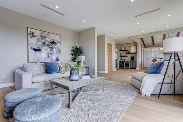 641 S Gertruda Avenue, Redondo Beach CA: https://media.crmls.org/medias/d8d600f0-caf5-42d4-8e1e-e4c1da0c2c9e.jpg