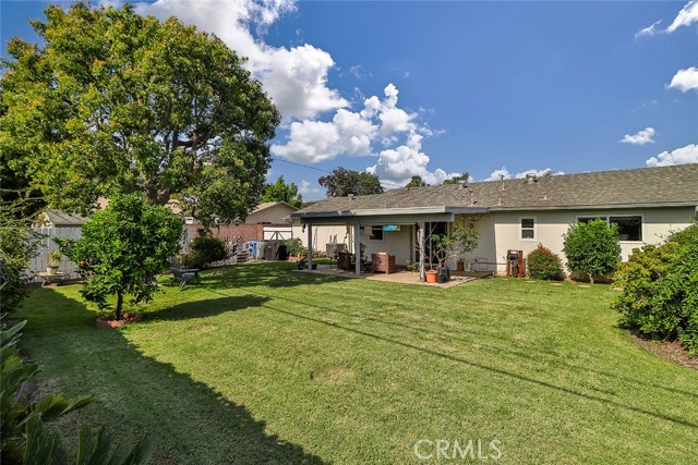 2289 Kelsey Street, Simi Valley CA: https://media.crmls.org/medias/d8d61d9c-2395-4fad-aecd-f5482d1b3600.jpg