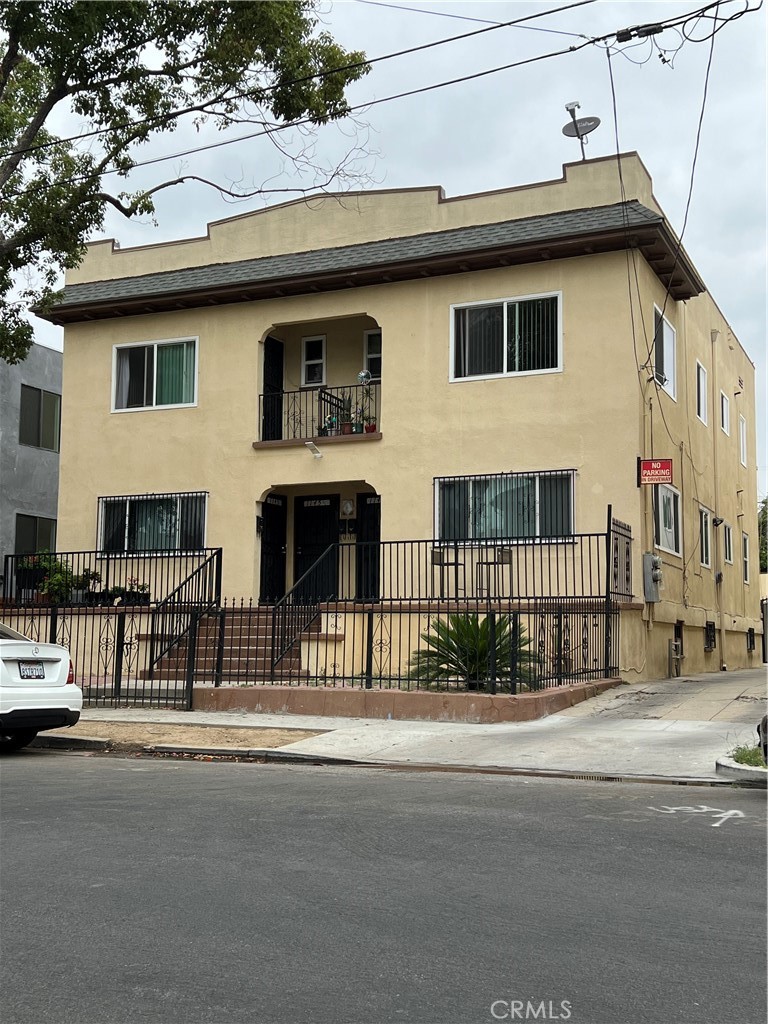 1143 W 25th Street, Los Angeles, CA 90007
