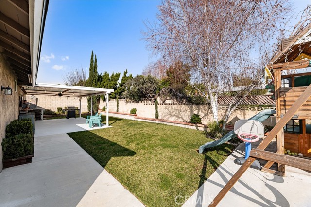 Detail Gallery Image 39 of 51 For 1370 Maywood Ave, Upland,  CA 91786 - 4 Beds | 3 Baths