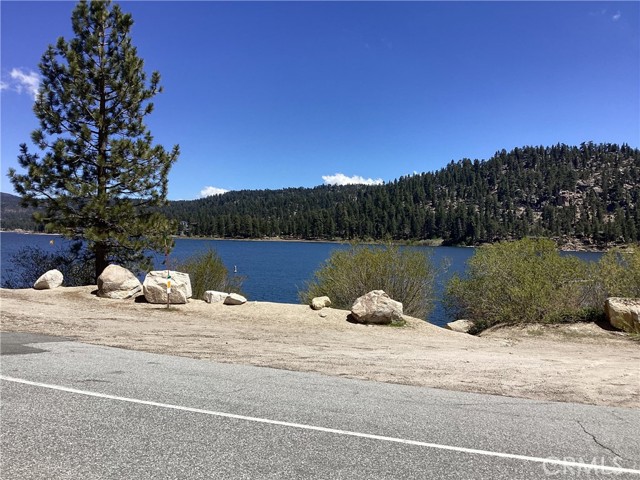 Detail Gallery Image 25 of 26 For 246 Big Bear Bld, Big Bear Lake,  CA 92315 - 1 Beds | 1 Baths
