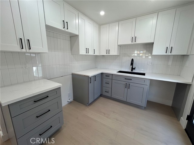 283 E Churchill Street, Stockton CA: https://media.crmls.org/medias/d8d7209b-0ead-43a7-99aa-29257aa8dd86.jpg