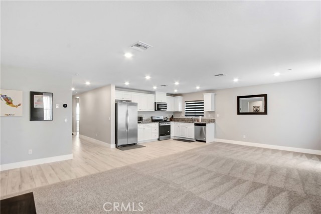 Detail Gallery Image 2 of 11 For 25263 Sedona, Homeland,  CA 92548 - 3 Beds | 2 Baths