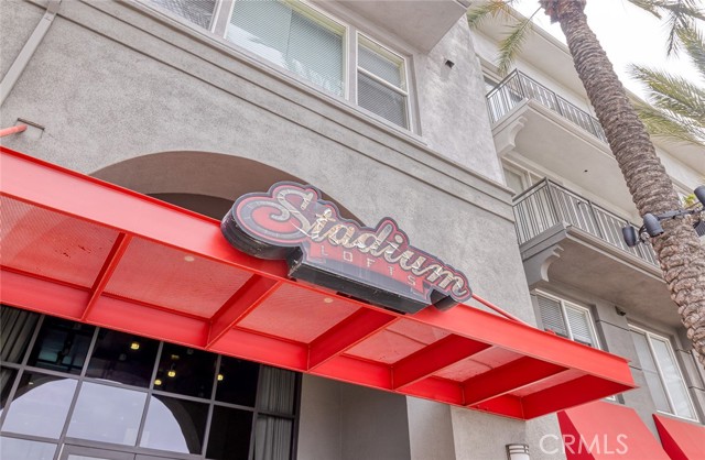 Detail Gallery Image 2 of 37 For 1801 E Katella #2096,  Anaheim,  CA 92805 - 1 Beds | 1 Baths