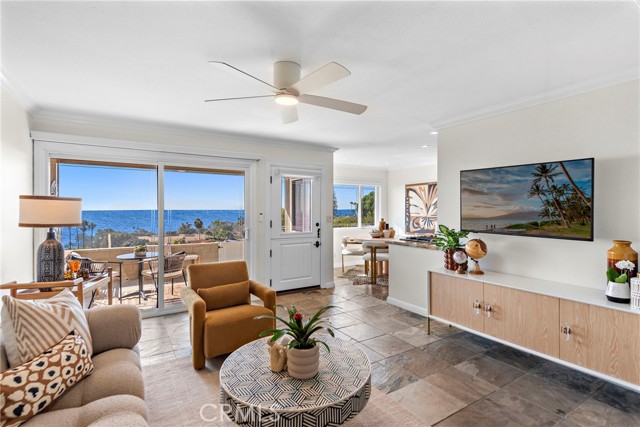 Detail Gallery Image 5 of 40 For 21692 Ocean Vista Dr #C,  Laguna Beach,  CA 92651 - 2 Beds | 1 Baths