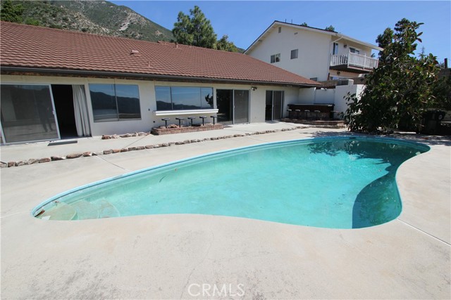 Detail Gallery Image 15 of 27 For 2914 Hopeton, La Crescenta,  CA 91214 - 3 Beds | 2 Baths