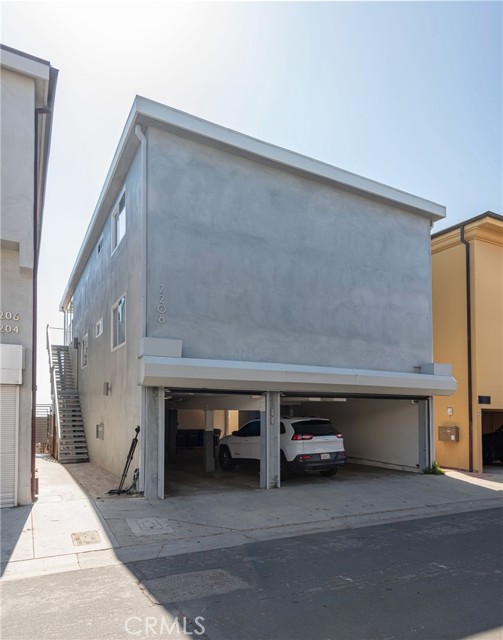 2208 The Strand, Manhattan Beach CA: https://media.crmls.org/medias/d8d92b0a-8c3f-4d74-96ef-f1ca6111fe1d.jpg