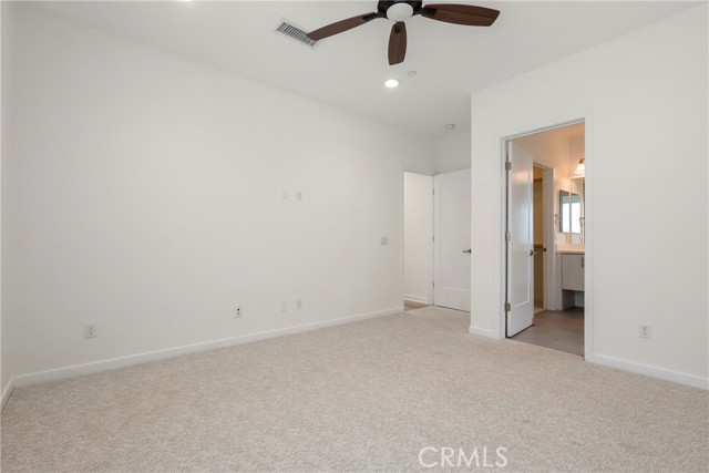 Detail Gallery Image 19 of 34 For 809 Brickyard Ln, Costa Mesa,  CA 92627 - 2 Beds | 2/2 Baths