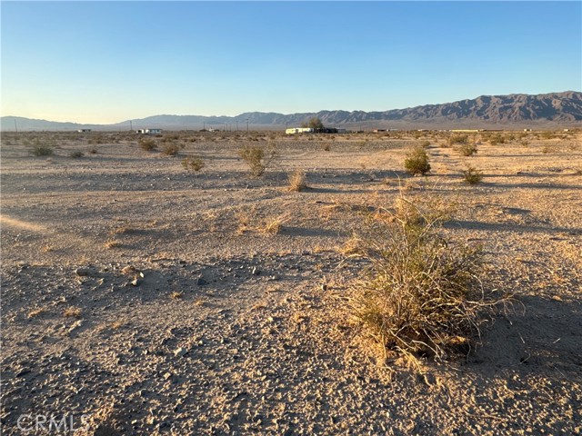 81100 Pipeline Road, 29 Palms CA: https://media.crmls.org/medias/d8da7f5f-50e1-4968-8c91-0efbb0f93258.jpg