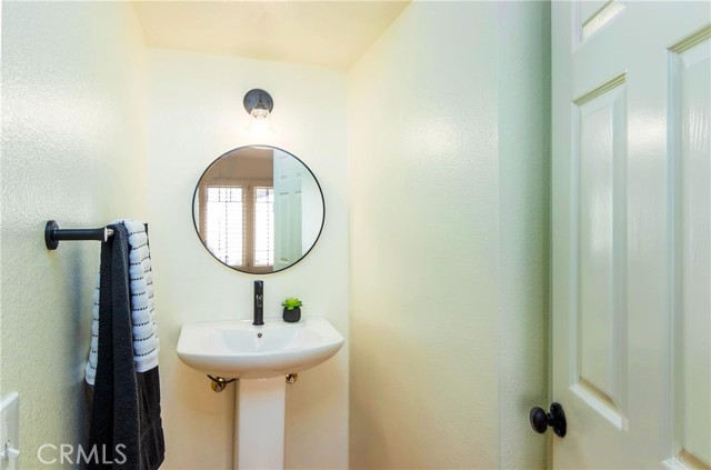 Detail Gallery Image 11 of 25 For 2887 Ashley Dr, Pasadena,  CA 91107 - 3 Beds | 2/1 Baths
