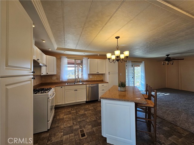 42950 Sage Road, Aguanga CA: https://media.crmls.org/medias/d8dc601f-6d01-4b31-81db-71e2ef3444ed.jpg