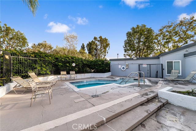 Detail Gallery Image 32 of 45 For 20004 Waverly Glen #46,  Yorba Linda,  CA 92886 - 2 Beds | 1/1 Baths