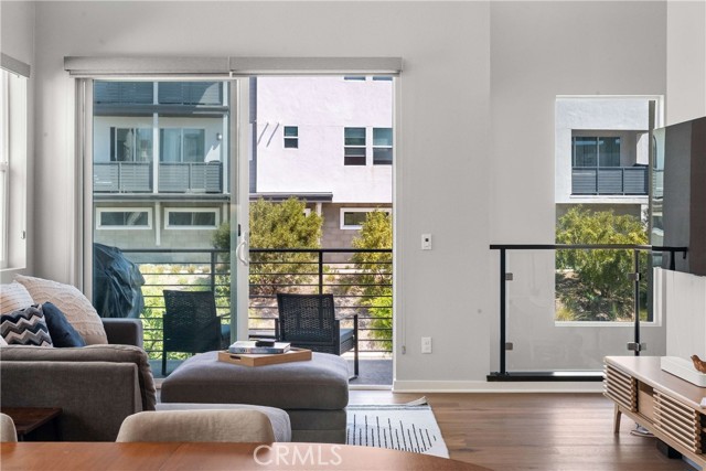 Detail Gallery Image 10 of 34 For 10423 Adamson Way, San Diego,  CA 92126 - 2 Beds | 2/1 Baths