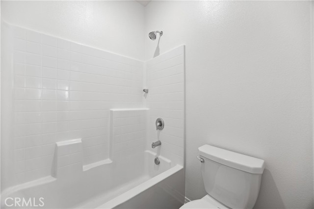 4132 S Canal Way, Ontario CA: https://media.crmls.org/medias/d8de945d-764d-4df1-9d93-eca677948269.jpg