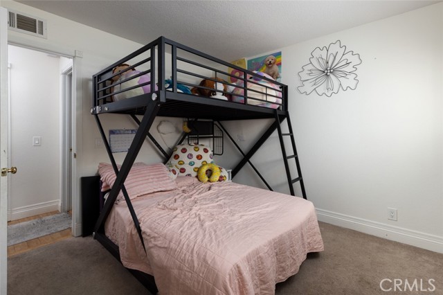 262 S La Linda Drive, Orange CA: https://media.crmls.org/medias/d8debf9e-4183-42bf-8933-2fdca42aa761.jpg