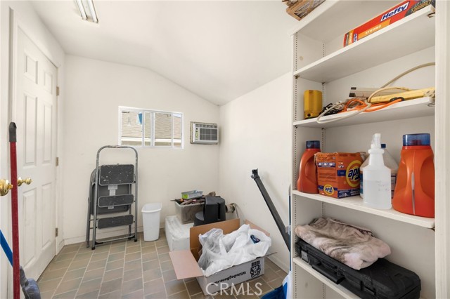 Detail Gallery Image 25 of 36 For 1620 Grand View Dr, Alhambra,  CA 91803 - 3 Beds | 1 Baths