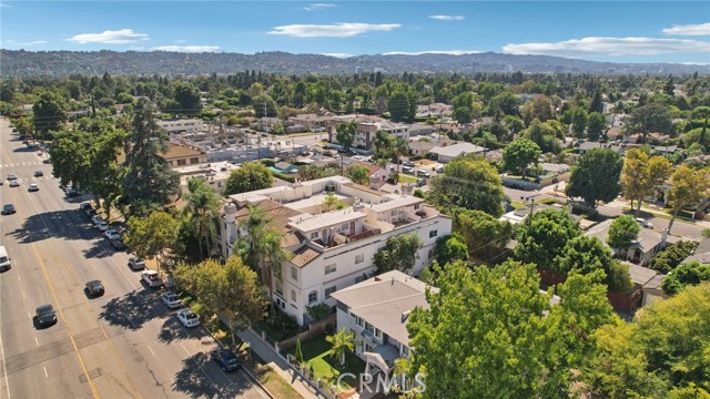 5635 Woodman Avenue, Van Nuys CA: https://media.crmls.org/medias/d8dfb9a6-2b6d-4944-9e2c-9db0e84d4782.jpg