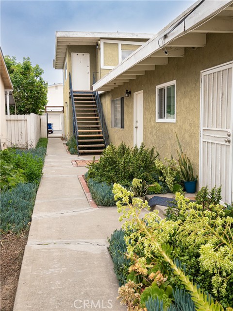 Detail Gallery Image 25 of 26 For 2321 Florida St a,  Huntington Beach,  CA 92648 - 2 Beds | 1 Baths