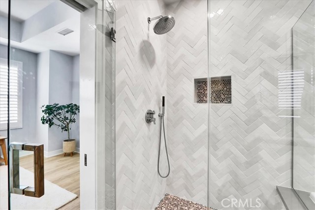 185 Plum Lily, Irvine CA: https://media.crmls.org/medias/d8e03ce9-3254-49d8-bbd7-e8bbb37e2291.jpg
