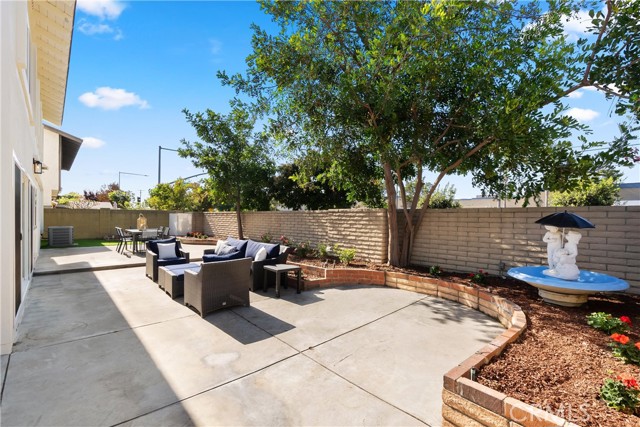 Detail Gallery Image 16 of 46 For 4287 via Norte, Cypress,  CA 90630 - 5 Beds | 2/1 Baths