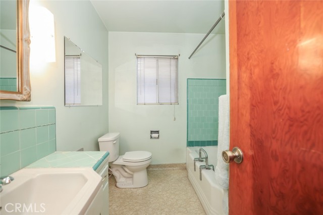 Detail Gallery Image 23 of 46 For 5013 Nobel St, Commerce,  CA 90040 - 3 Beds | 2 Baths