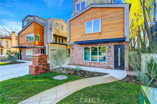 Detail Gallery Image 8 of 12 For 530 Fano St #D,  Monrovia,  CA 91016 - 3 Beds | 3 Baths