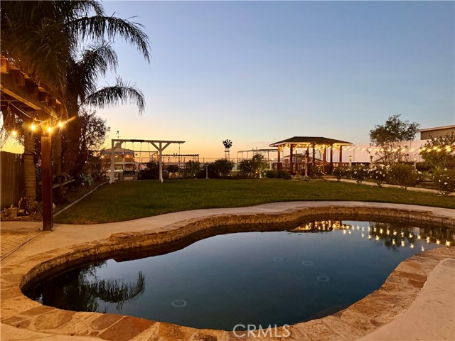 Detail Gallery Image 12 of 75 For 3070 Crestview Dr, Norco,  CA 92860 - 4 Beds | 3 Baths