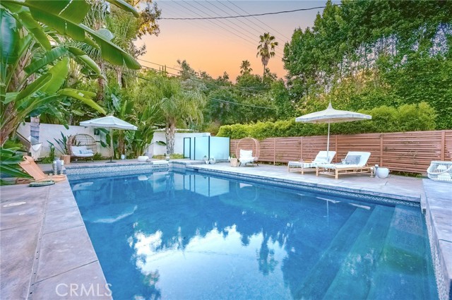 Detail Gallery Image 8 of 36 For 4444 Canoga Ave, Woodland Hills,  CA 91364 - 4 Beds | 4 Baths