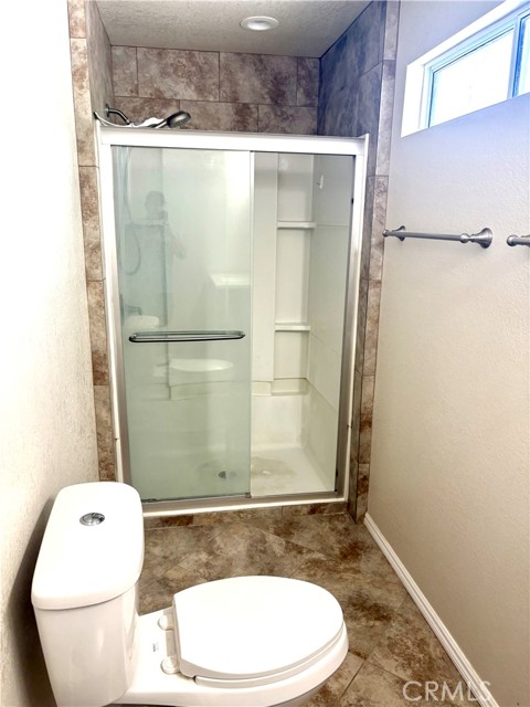 9856 Hawthorne Avenue, Hesperia CA: https://media.crmls.org/medias/d8e1b4b1-ff53-413f-a2a7-b7e11bf0f360.jpg