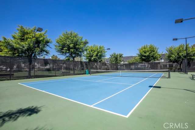 19211 Haynes Street, Reseda CA: https://media.crmls.org/medias/d8e2d8d1-cfd1-4b38-a739-ff2309c23254.jpg