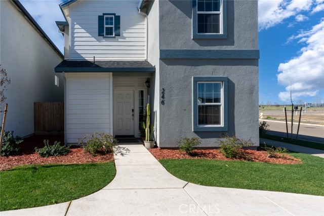 Detail Gallery Image 2 of 41 For 246 Montage, Merced,  CA 95348 - 5 Beds | 4 Baths