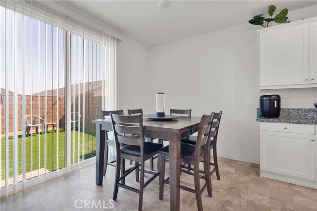 12628 Ojo Caliente Street, Victorville CA: https://media.crmls.org/medias/d8e4d33a-9743-424d-b367-cf5ba57bdbee.jpg