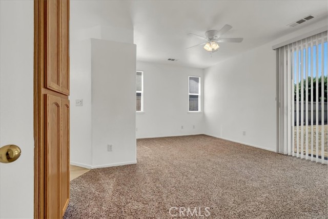 2508 Goldridge Street, Selma CA: https://media.crmls.org/medias/d8e52235-bbfa-4f75-96bc-daac94a35d09.jpg