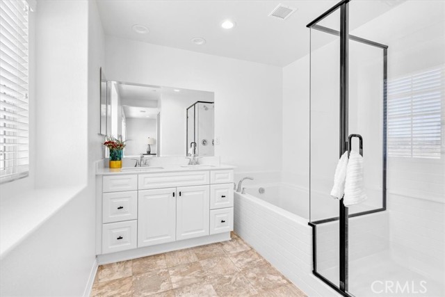 Detail Gallery Image 19 of 40 For 28300 Abbey, Menifee,  CA 92585 - 4 Beds | 2/1 Baths