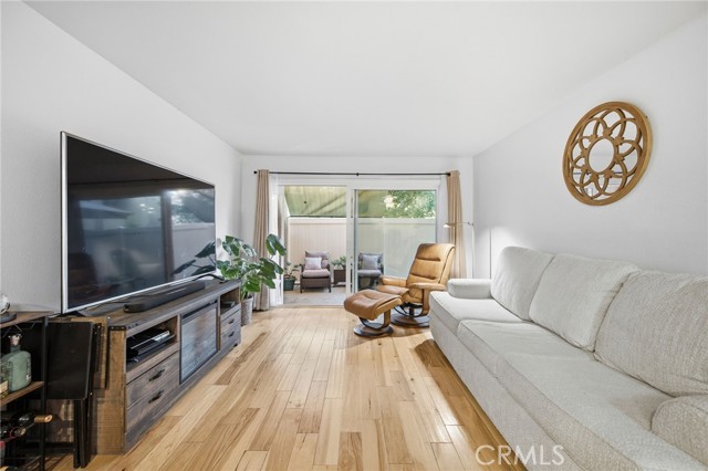 Detail Gallery Image 5 of 29 For 1101 W Macarthur #229,  Santa Ana,  CA 92707 - 1 Beds | 1 Baths